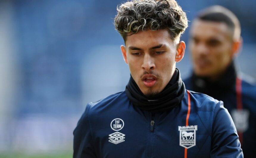 Jeremy Sarmiento no va mas en Italia y tendria nue El extremo ecuatoriano Jeremy Sarmiento se despide del fútbol italiano y prepara su llegada a un nuevo destino para la próxima temporada.