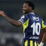 Jhon Duran rechazaria a la Juventus por sorpresivo El artillero colombiano Jhon Durán estaría considerando rechazar la oferta de la Juventus para unirse a un club inesperado en el mercado europeo.