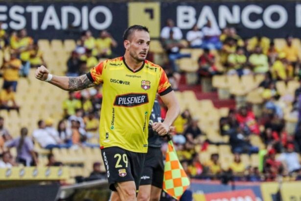 La condicion de Octavio Rivero para no demandar a El delantero uruguayo Octavio Rivero habría establecido condiciones claras para no iniciar acciones legales contra Barcelona SC por haberes pendientes.