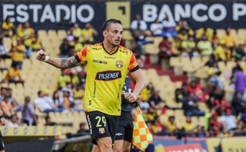 La condicion de Octavio Rivero para no demandar a El delantero uruguayo Octavio Rivero habría establecido condiciones claras para no iniciar acciones legales contra Barcelona SC por haberes pendientes.