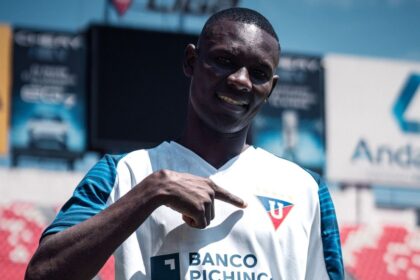 Liga de Quito presento a Janner Corozo y este seri Janner Corozo es el nuevo refuerzo de Liga de Quito para la temporada 2026. Conoce los detalles de su millonario contrato y la comparación con Barcelona SC.