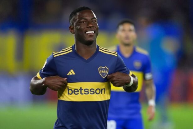 Marino Hinestroza se va a Boca Juniors y revelan e Descubra los detalles del fichaje de Marino Hinestroza por Boca Juniors y las impresionantes cifras que percibirá el extremo colombiano en Argentina.