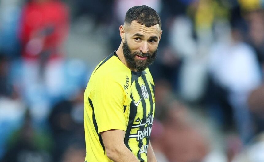 Mientras Cristiano Ronaldo gana 200 millones de eu Karim Benzema negocia su continuidad en el fútbol saudí con una propuesta económica que busca blindar su permanencia frente al interés internacional.