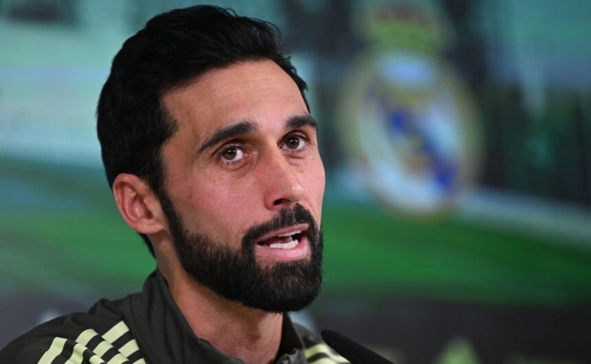 Ni Klopp ni interinato el verdadero contrato de A El exjugador merengue Álvaro Arbeloa no será un técnico interino: se confirma su contrato formal para liderar el proyecto del Real Madrid.