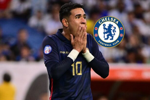 No juega estos 6 meses Chelsea analiza una radica El Chelsea de Inglaterra estudia una medida drástica respecto a la actividad de Kendry Páez para los próximos seis meses antes de su llegada a Europa.