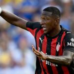 Pervis Estupinan levanto su nivel en el AC Milan p El lateral ecuatoriano Pervis Estupiñán despierta interés en Inglaterra tras elevar su nivel en el AC Milan. Un nuevo salto en Europa parece inminente.