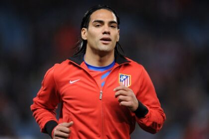 Radamel Falcao ya eligio su nuevo equipo para el 2 El 'Tigre' Radamel Falcao ya tendría claro el club donde militará en la temporada 2026, extendiendo su legado en el balompié internacional.
