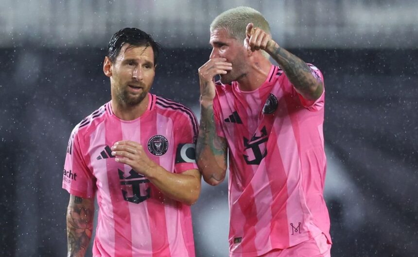 Supera a Messi y De Paul la MLS busca el tercer f La Major League Soccer planea una inversión histórica para superar registros previos y competir con el impacto de Lionel Messi en el mercado de fichajes.