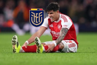 Todo Ecuador preocupado Piero Hincapie se fue les El defensor ecuatoriano Piero Hincapié preocupa a la Selección tras salir con molestias físicas en el duelo frente al Arsenal. Se esperan reportes médicos.