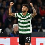 Tras marcarle dos goles al PSG Luis Suarez supera El atacante Luis Suárez supera las cifras goleadoras de Radamel Falcao en territorio luso tras su brillante actuación frente al PSG.