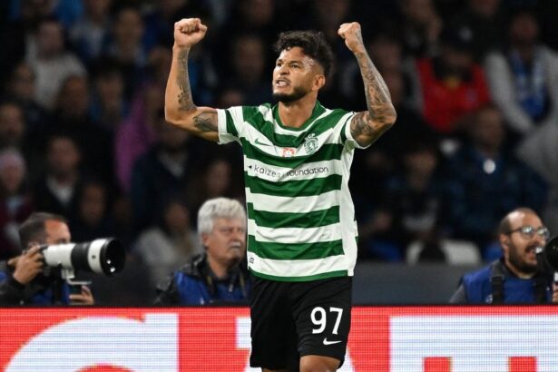 Tras marcarle dos goles al PSG Luis Suarez supera El atacante Luis Suárez supera las cifras goleadoras de Radamel Falcao en territorio luso tras su brillante actuación frente al PSG.