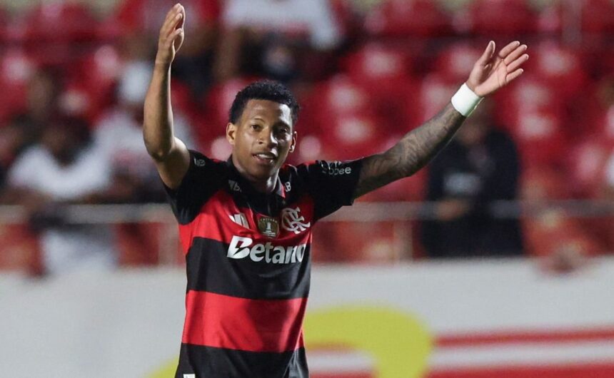 VIDEO Gonzalo Plata marca un golazo y hace viral El extremo ecuatoriano Gonzalo Plata marcó un tanto espectacular con el Flamengo y dejó una celebración que encendió las redes sociales.