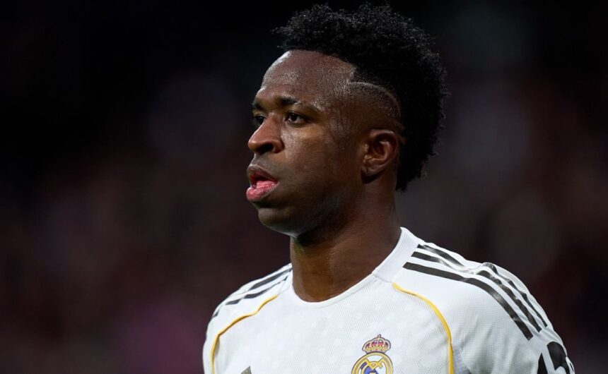 Vinicius cerca de dar el paso definitivo para ren El astro brasileño Vinícius Júnior está a un paso de sellar su continuidad con el Real Madrid, consolidándose como el pilar fundamental del club merengue.