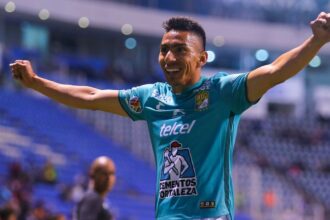 Angel Mena podria cambiar de equipo luego del Mund El futuro de Ángel Mena es una incógnita. Tras la cita mundialista, el histórico tricolor podría dejar su club y se especula con un retorno a la LigaPro.