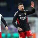 Asi recibio el Bernabeu a Otamendi tras sus choque La afición del Real Madrid castigó con silbidos a Nicolás Otamendi tras sus polémicos cruces con Vinícius Júnior en el duelo de ida.