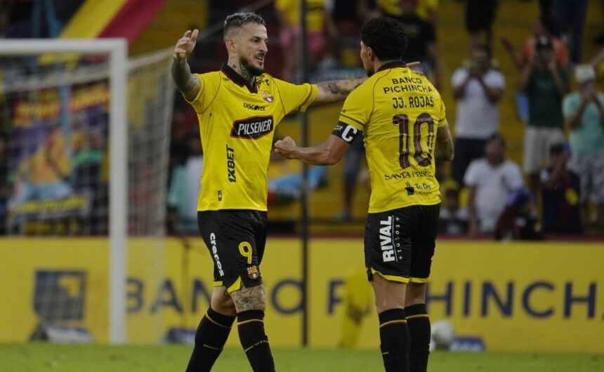 Aunque ganaron a Tecnico la hinchada de Barcelona Pese a la victoria del Ídolo frente a Técnico Universitario, los seguidores amarillos mostraron su descontento con el rendimiento de un jugador del plantel.