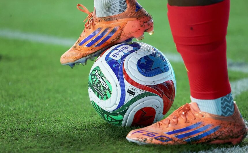 Balon oficial del Mundial 2026 Diseno tecnologia Descubre los detalles del Trionda, el esférico que rodará en las canchas de Estados Unidos, México y Canadá durante el Mundial 2026.