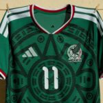 Camisetas del Mundial 2026 todos los disenos mar Descubre las indumentarias oficiales para el Mundial 2026. La piel de la Selección de México ya causa furor entre los aficionados y coleccionistas.
