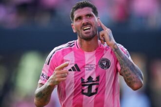 De Paul sorprende a todo el mundo futbolistico Ga El volante argentino Rodrigo De Paul generó debate al asegurar que conquistar la MLS es un reto superior a ganar la UEFA Champions League.