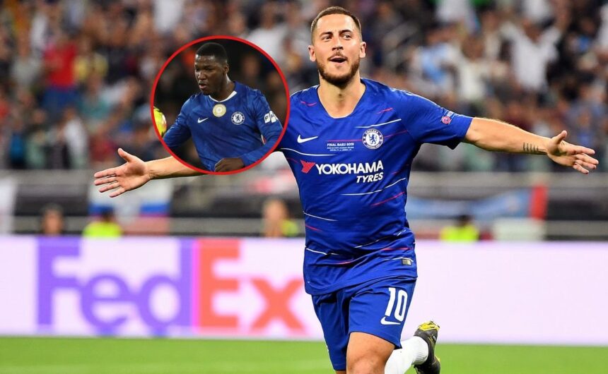 Eden Hazard leyenda de Chelsea le puso este apod El histórico Eden Hazard visitó al Chelsea y bautizó al ecuatoriano Moisés Caicedo con un sobrenombre que destaca su despliegue físico en la Premier League.