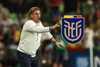 El entrenador que seria nuevo candidato a dirigir La FEF analiza un nuevo perfil internacional para tomar el mando técnico de la Selección de Ecuador. Conoce los detalles del estratega que suena para La Tri.