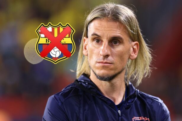 El jugador que dejo Barcelona SC tras una conversa Un integrante de Barcelona SC decidió poner fin a su etapa en el equipo tras mantener una conversación clave con el DT de la Selección de Ecuador, Sebastián Beccacece.