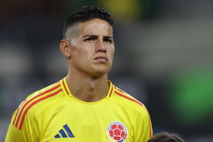 El mejor entrenador del mundo para James Rodriguez El talentoso volante colombiano James Rodríguez destacó la capacidad de gestión de grupo del estratega que considera el número uno del fútbol mundial.