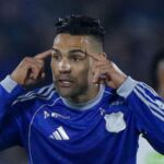 Falcao sera sancionado por Dimayor tras su primer El delantero de Millonarios, Radamel Falcao García, enfrentará una sanción disciplinaria tras marcar su primer tanto en la liga colombiana.