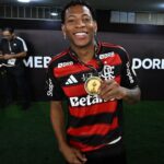 Gonzalo Plata recibio ofertas y esto hara Flamengo Tras el interés de varios clubes por fichar a Gonzalo Plata, la directiva del Flamengo de Brasil ha definido su postura oficial sobre el extremo tricolor.