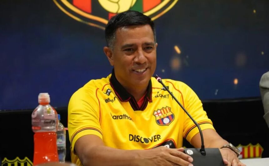 La firme decision de Barcelona con Cesar Farias si La directiva de Barcelona SC condicionaría la permanencia de César Farías al éxito o fracaso en el torneo continental. Conoce los detalles de esta decisión.