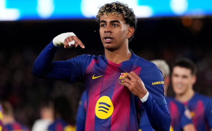 Lamine Yamal ante los rumores de mercado Ojala ac La joven estrella Lamine Yamal asegura que el FC Barcelona es el mejor club del mundo y manifiesta su intención de jugar allí toda su carrera profesional.