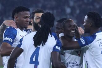 Liga de Quito alista su primer once oficial para d El cuadro 'Albo' alista su mejor alineación para el debut en la LigaPro, buscando arrancar el torneo ecuatoriano con una victoria contundente.