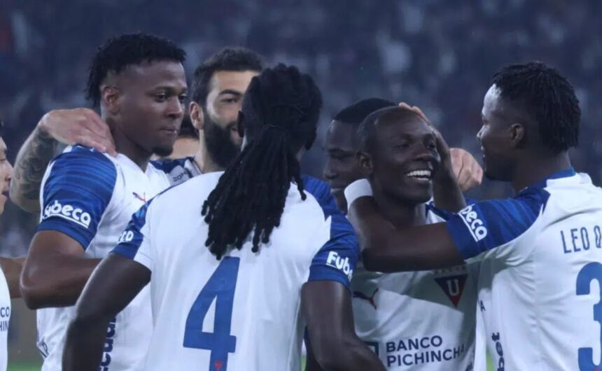 Liga de Quito alista su primer once oficial para d El cuadro 'Albo' alista su mejor alineación para el debut en la LigaPro, buscando arrancar el torneo ecuatoriano con una victoria contundente.