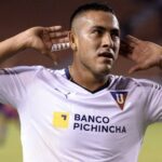 Luis Chicaiza tiene nuevo club en Ecuador regresa El experimentado volante Luis Chicaiza ya tiene nuevo equipo tras confirmarse su permanencia en el fútbol ecuatoriano para este 2024. Conoce los detalles.