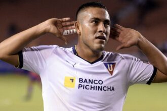 Luis Chicaiza tiene nuevo club en Ecuador regresa El experimentado volante Luis Chicaiza ya tiene nuevo equipo tras confirmarse su permanencia en el fútbol ecuatoriano para este 2024. Conoce los detalles.