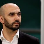 Marruecos se queda sin entrenador a menos de cuatr La selección de Marruecos planea un cambio de timón histórico y busca a un estratega con título mundial para liderar su banquillo próximamente.