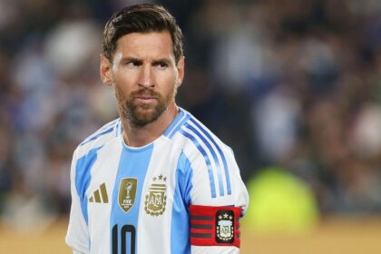 Messi confirma que analizo jugar para Espana y no Lionel Messi reveló que pudo vestir la camiseta de España antes de elegir a Argentina, una decisión que cambió la historia del fútbol mundial.