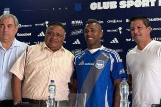 Miller Bolanos deja Emelec Estamos conversando La continuidad de Miller Bolaños en Emelec es incierta. José David Jiménez confirmó que hay diálogos activos para definir el futuro del 'Killer' en el club.