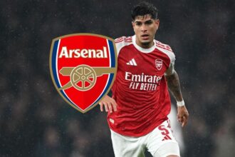 Piero Hincapie es figura del Arsenal y el salario El defensor ecuatoriano Piero Hincapié se proyecta como una de las estrellas mejor pagadas del Arsenal de cara a la temporada 2027.