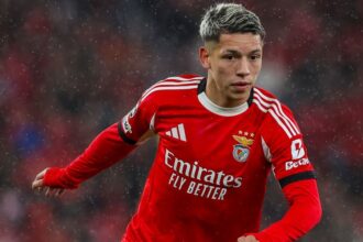 Prestianni se enfrenta a una historica sancion si El joven Gianluca Prestianni del Benfica está bajo investigación y podría recibir un castigo histórico por supuestos insultos racistas hacia Vinicius Jr.