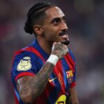 Raphinha le declara la guerra a LaLiga tras la der El brasileño Raphinha cuestionó la unificación de criterios en LaLiga tras la caída del Barcelona ante el Girona en Montilivi.