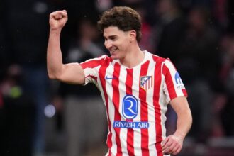 Real Madrid y Barcelona el mejor antidoto para la Descubre por qué enfrentar a gigantes como Real Madrid y Barcelona es la cura perfecta para las rachas negativas del delantero argentino Julián Álvarez.