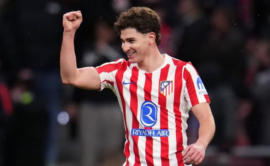 Real Madrid y Barcelona el mejor antidoto para la Descubre por qué enfrentar a gigantes como Real Madrid y Barcelona es la cura perfecta para las rachas negativas del delantero argentino Julián Álvarez.