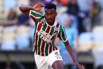 Sono para Ecuador y Uruguay y Jefferson Orejuela a Tras ser vinculado con clubes de Ecuador y Uruguay, el mediocampista Jefferson Orejuela sorprende al incorporarse a un nuevo equipo esta temporada.