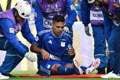 Todo Millonarios consternado porque salieron a la La preocupación crece en el entorno de **Millonarios** tras confirmarse una nueva baja de **Radamel Falcao García**. Se analizan los motivos de su recaída.