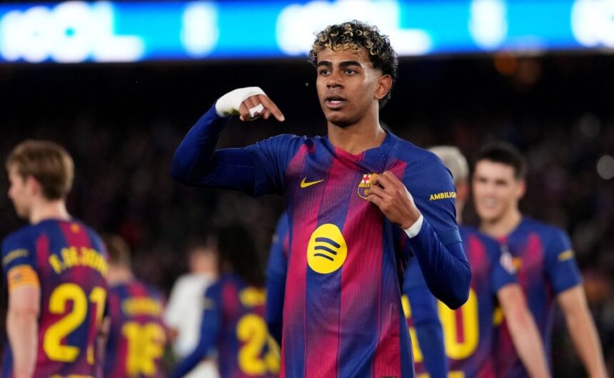 Tras superar marca de Maradona Lamine Yamal le qu La joven figura del FC Barcelona, Lamine Yamal, marca un hito histórico al arrebatarle récords de precocidad a leyendas como Lionel Messi y Diego Maradona.