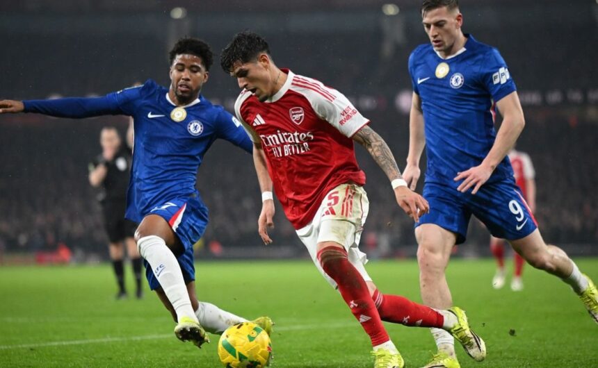 VIDEO Arsenal es finalista de la Copa de la Liga El defensor ecuatoriano Piero Hincapié brilló en la clasificación del Arsenal a la final de la Copa de la Liga con una jugada que casi termina en gol.