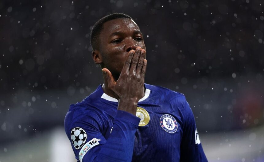 VIDEO El nuevo tremendo golazo que marco Moises El volante ecuatoriano Moisés Caicedo sorprendió a todos con una definición magistral en el Chelsea, consolidando su gran nivel en la Premier League.