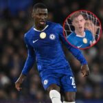 VIDEO El viral gesto de Moises Caicedo despues d El volante ecuatoriano Moisés Caicedo no ocultó su asombro tras una clara ocasión desperdiciada por Cole Palmer en el ataque del Chelsea.