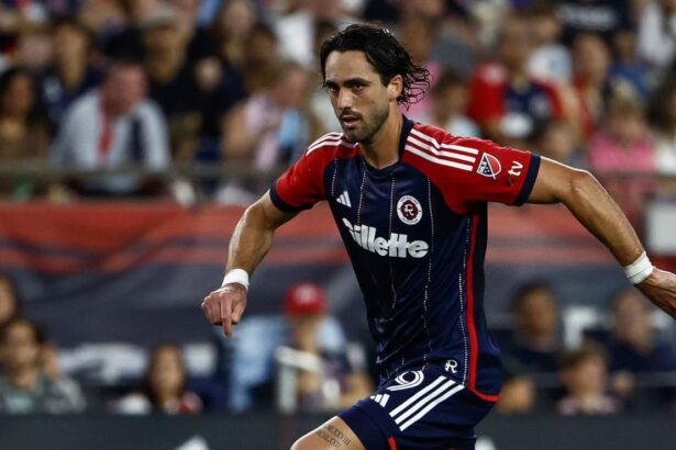 VIDEO Pide Mundial Leonardo Campana marca un nu El delantero ecuatoriano Leonardo Campana brilló con dos goles ante el New England, enviando un mensaje claro para ser convocado a la Selección de Ecuador.